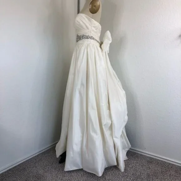 Maggie Sottero Sweetheart Lace Up Jeweled Bead Bustle Train Wedding Dress - Picture 2 of 14